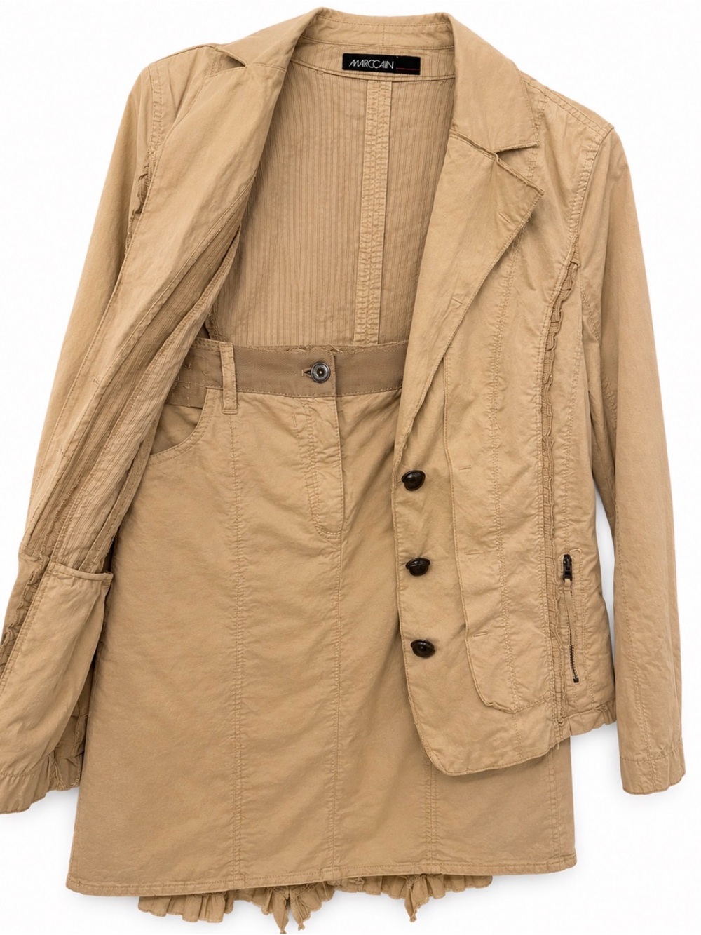 Marc Cain two-piece skirt suit in a soft neutral sand/taupe tone 🤎
